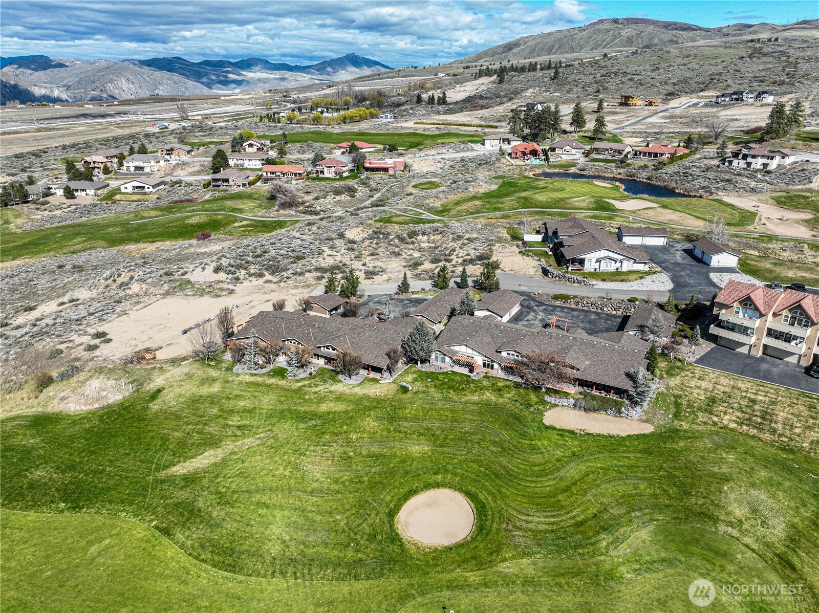 123 Red Hawk Dr Unit: 4