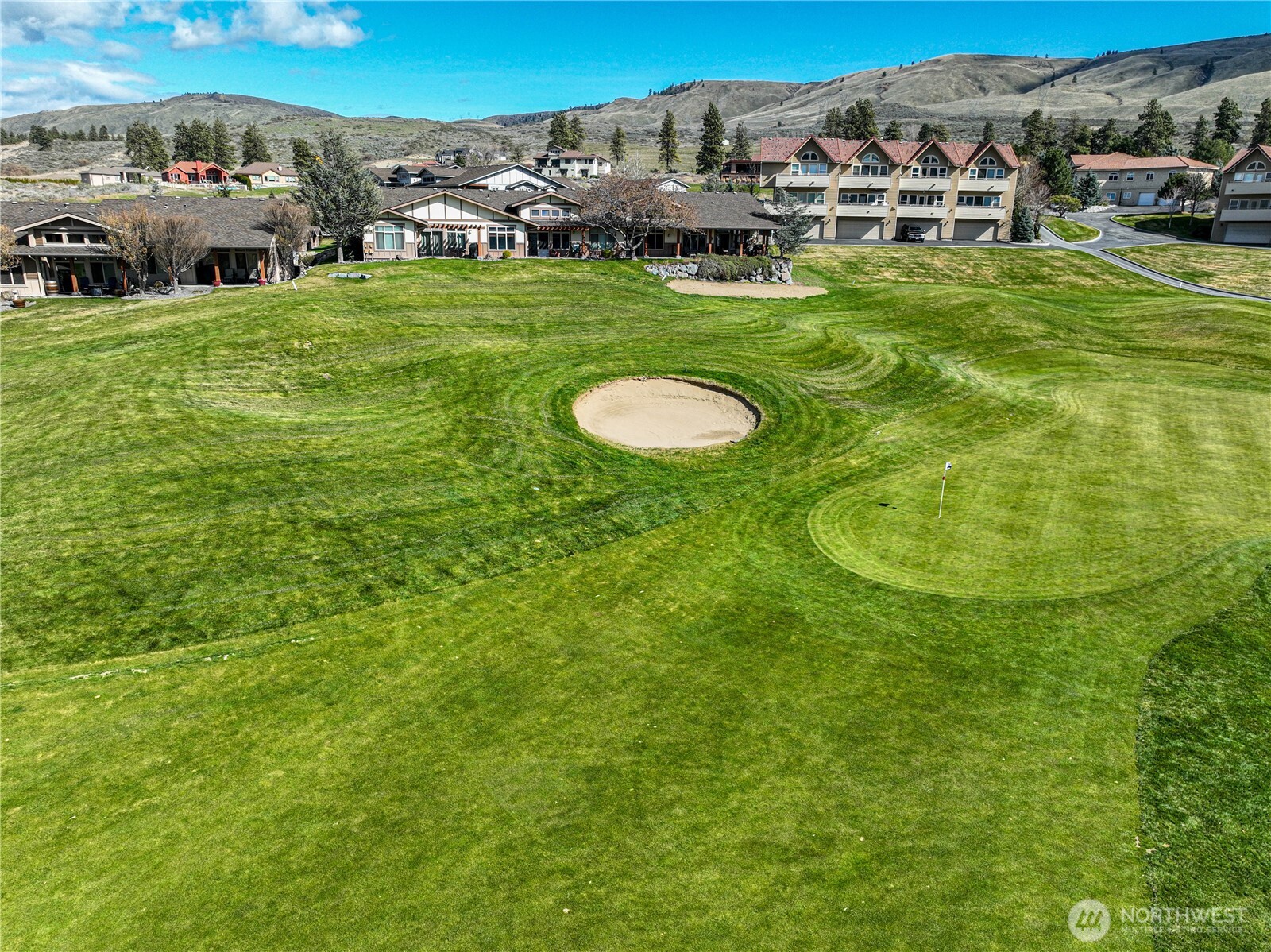 123 Red Hawk Dr Unit: 4