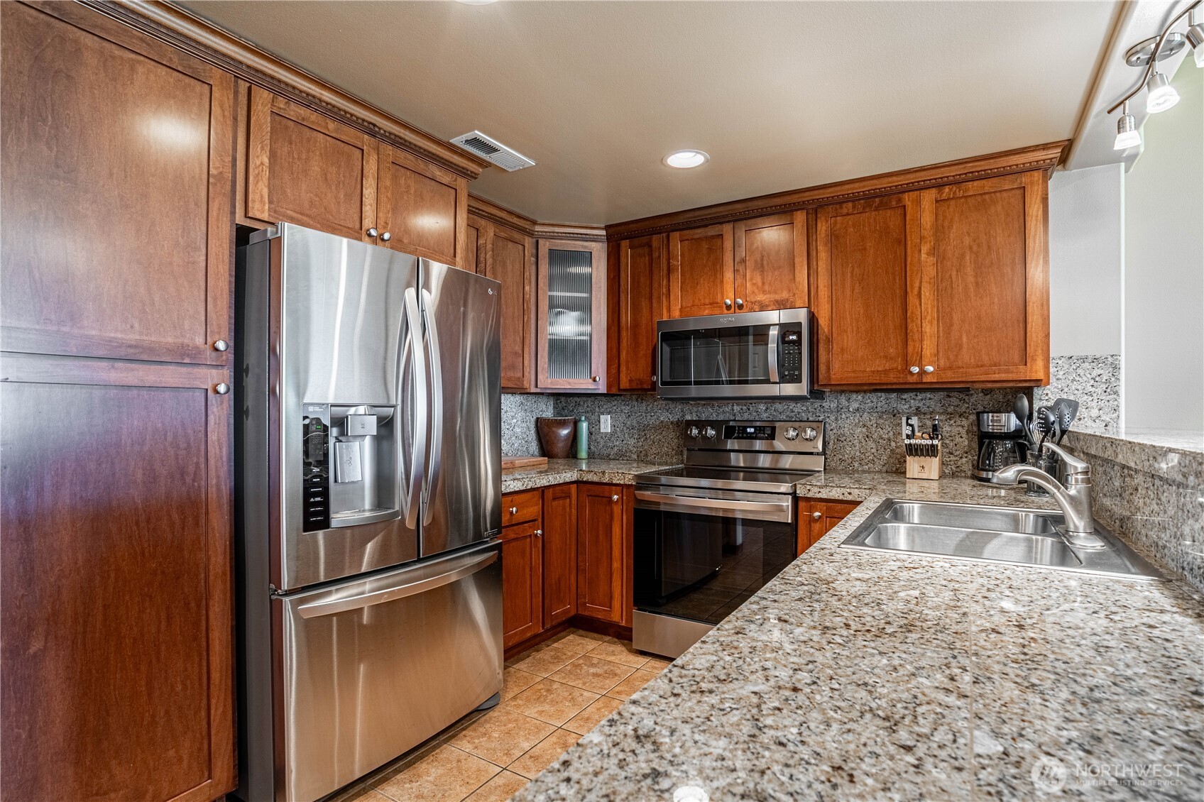 123 Red Hawk Dr Unit: 4