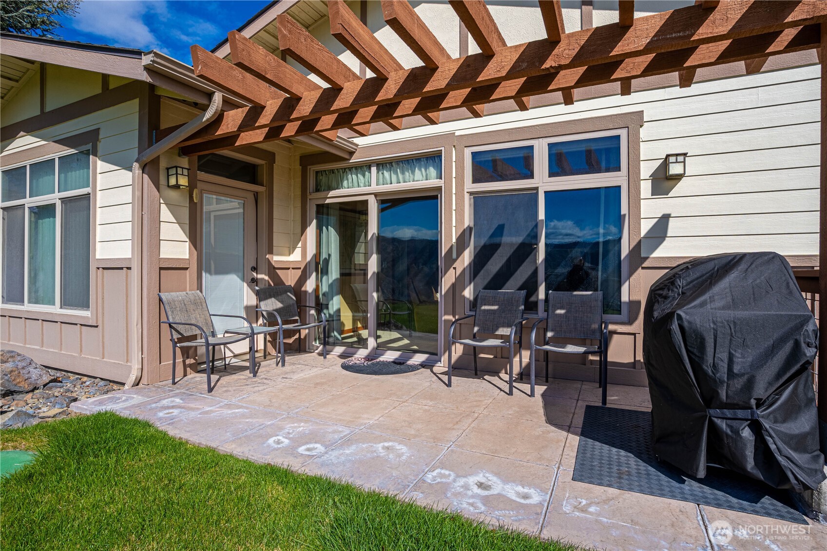 123 Red Hawk Dr Unit: 4