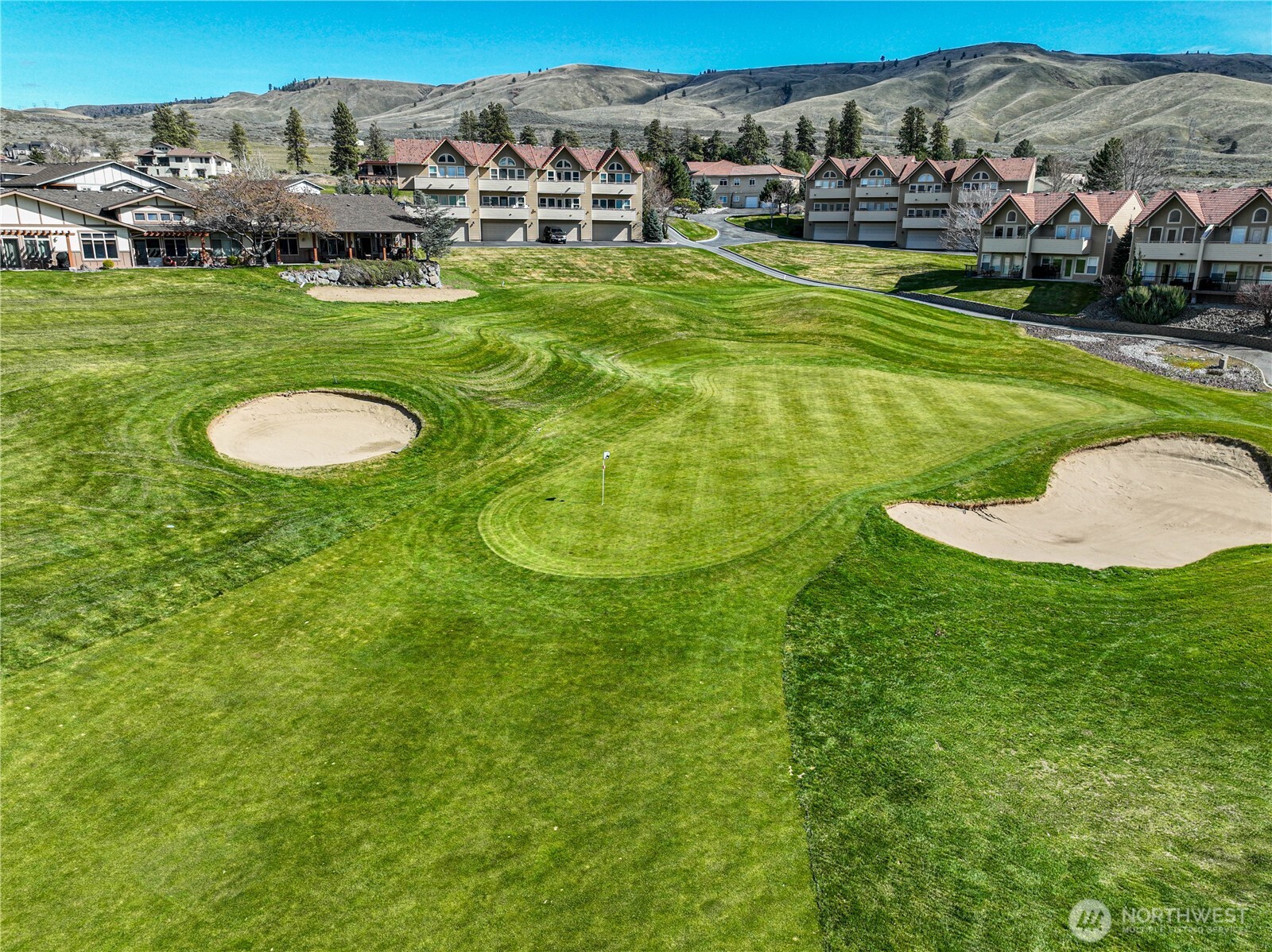 123 Red Hawk Dr Unit: 4