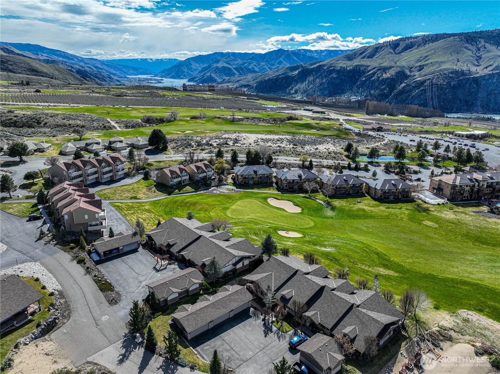 123 Red Hawk Dr Unit: 4