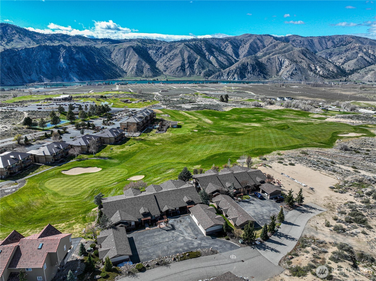 123 Red Hawk Dr Unit: 4