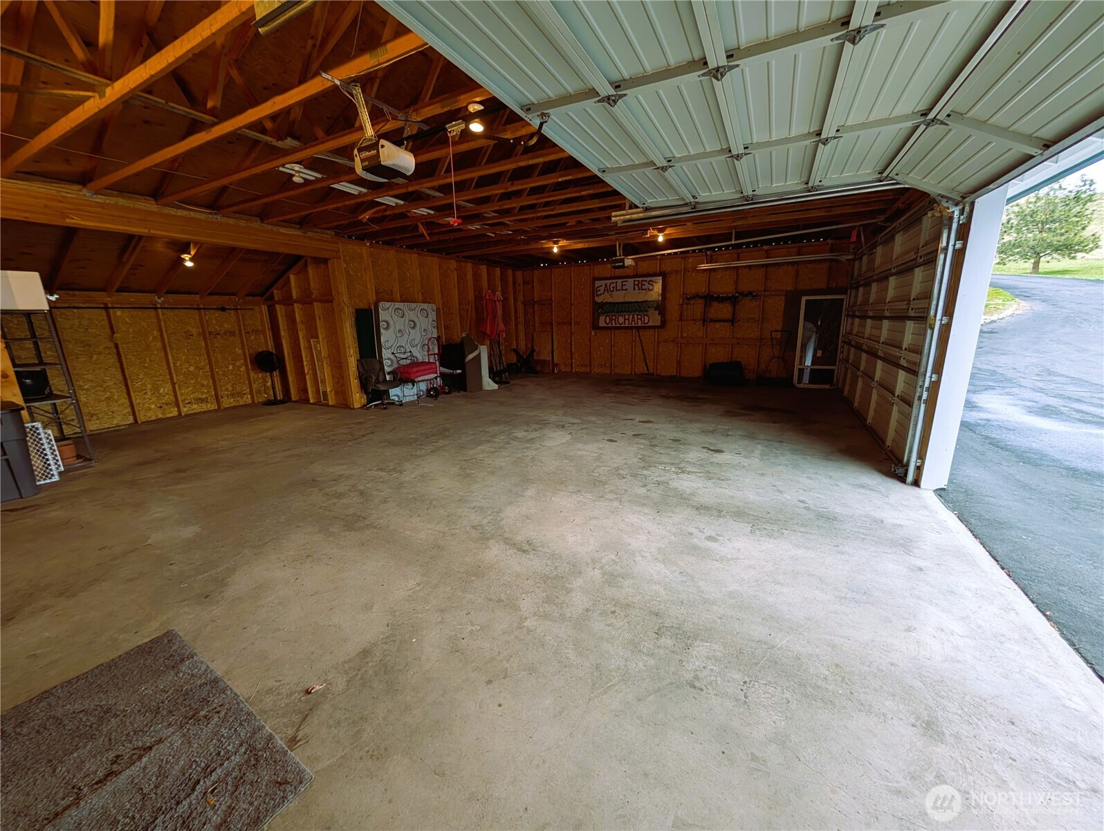 335 Henderson Road