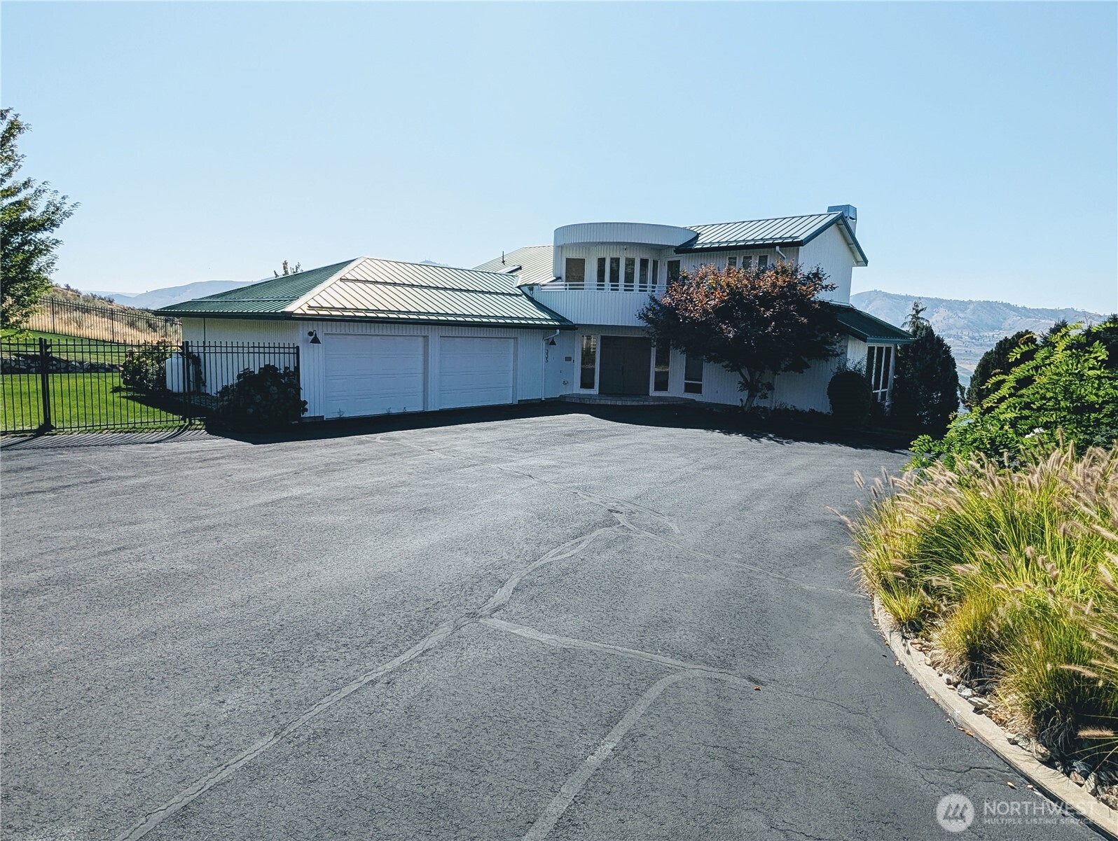 335 Henderson Road