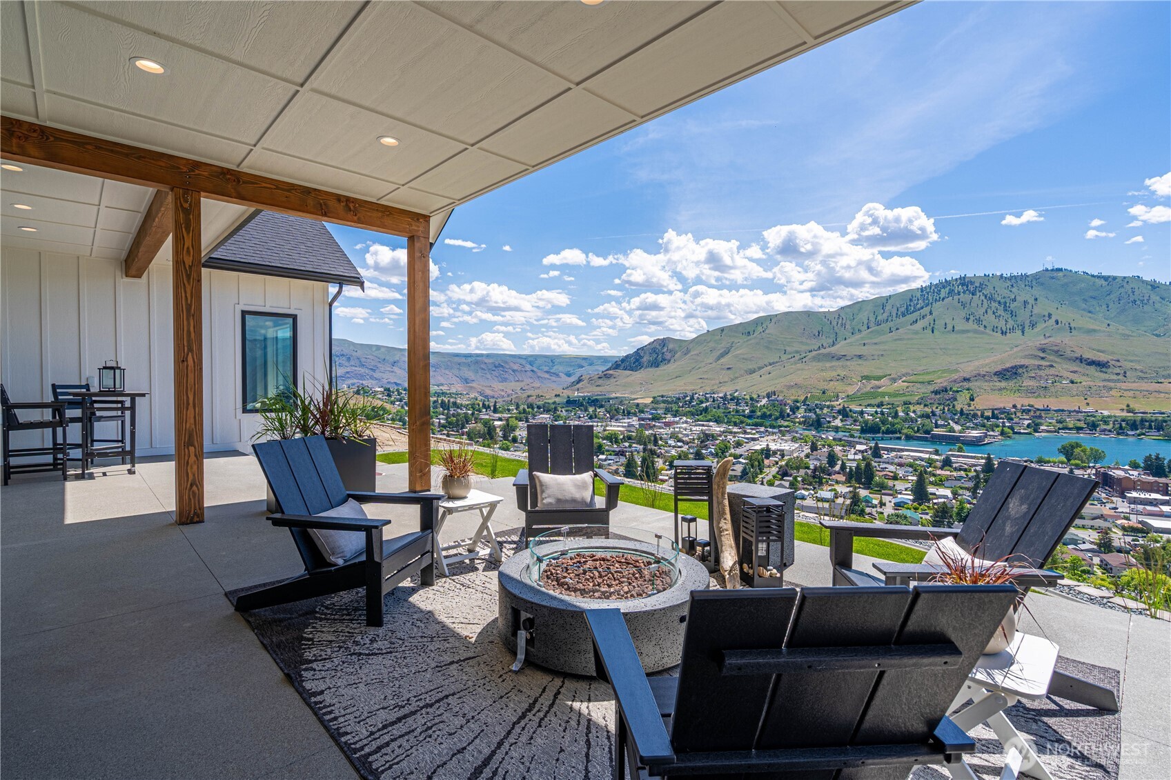 548 Harvest Ridge Drive