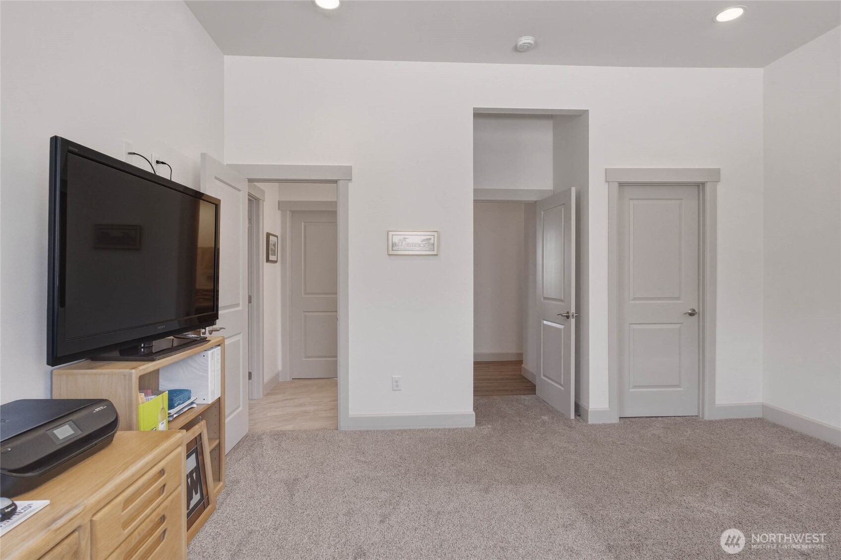 229 Apple Avenue