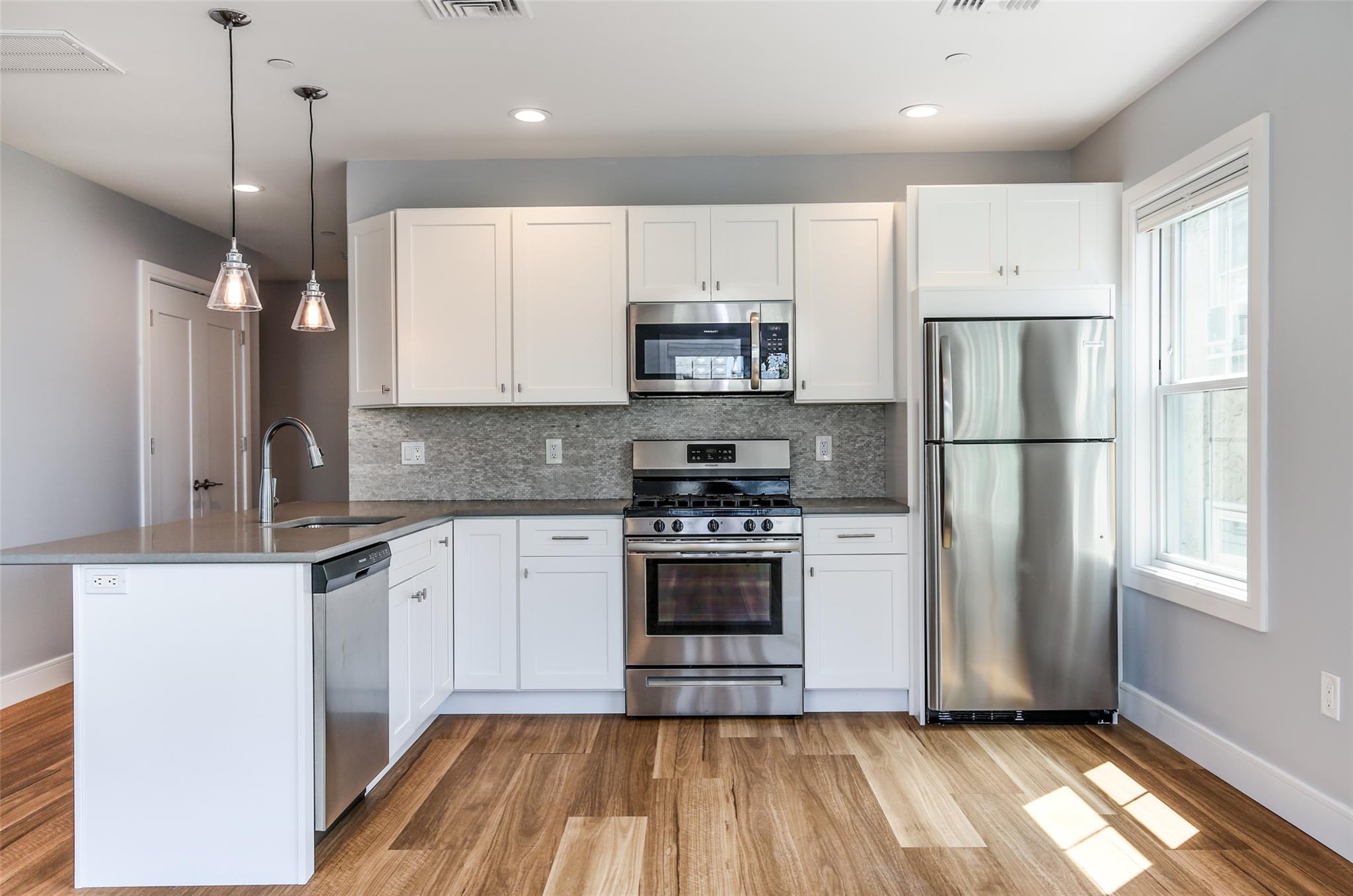 66 Main Street Unit: 2F