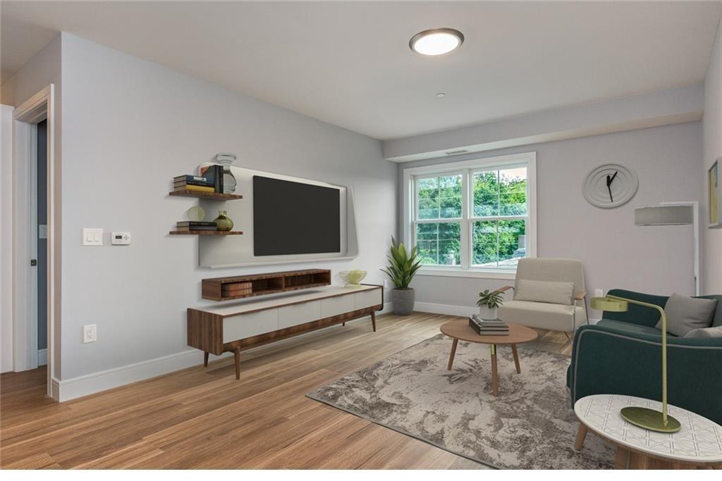 66 Main Street Unit: 2E
