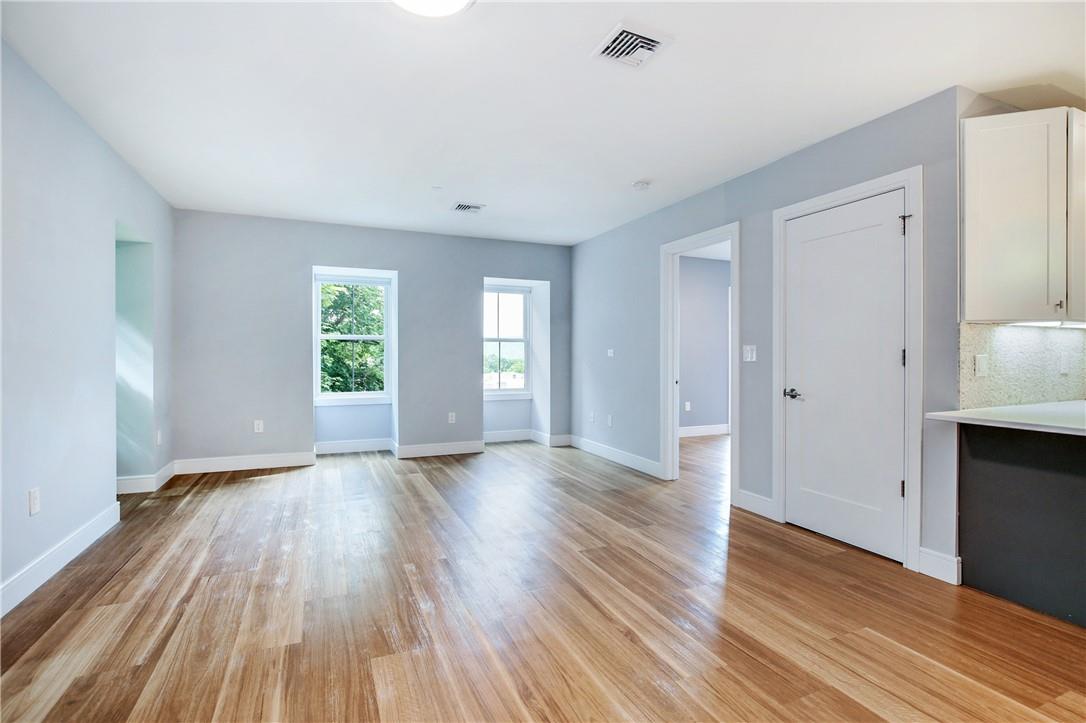 66 Main Street Unit: 4C