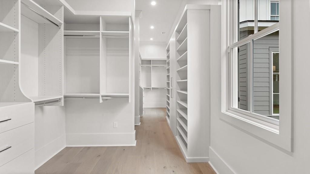 1214 S JAHNCKE Avenue