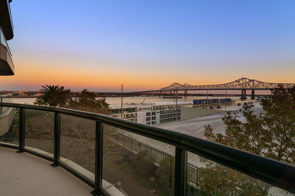 600 PORT OF ORLEANS Place 3B