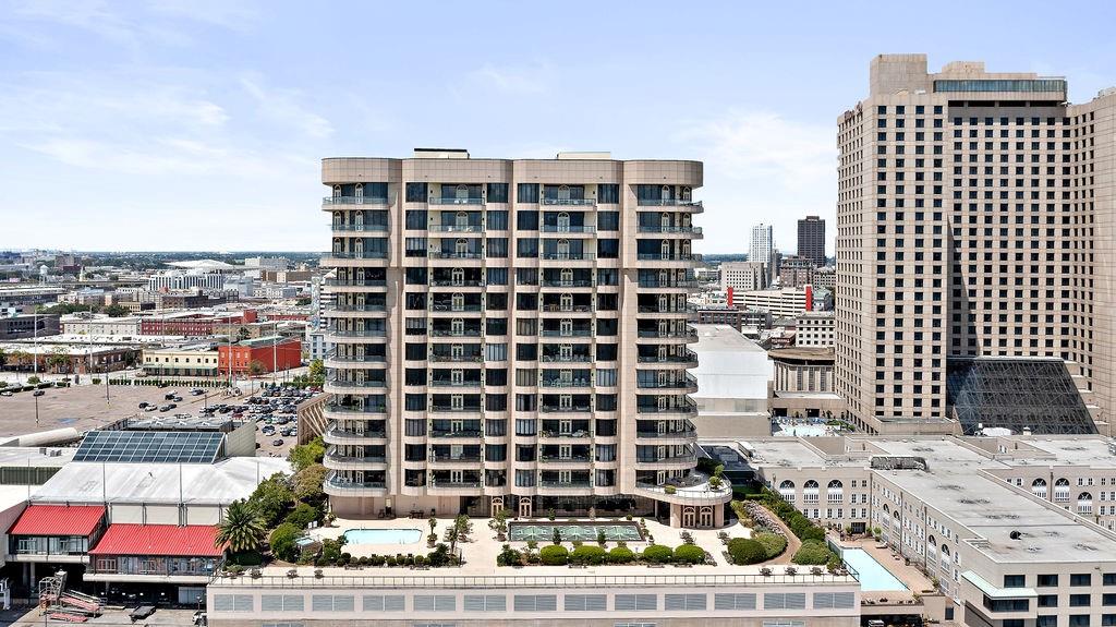 600 PORT OF ORLEANS Place 3B