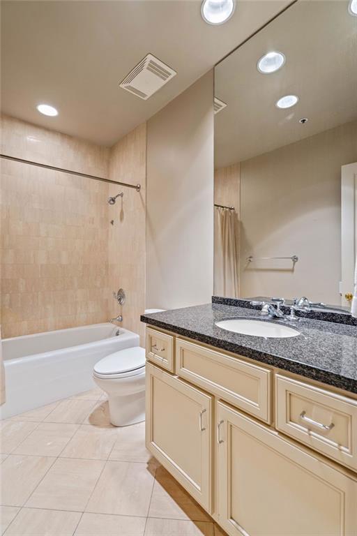 600 PORT OF ORLEANS Place 3B