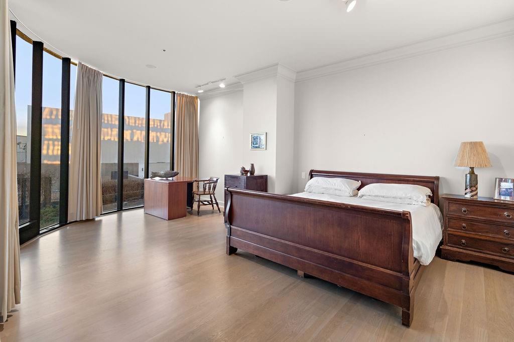 600 PORT OF ORLEANS Place 3B