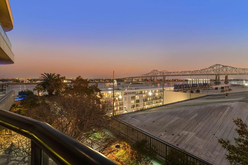 600 PORT OF ORLEANS Place 3B