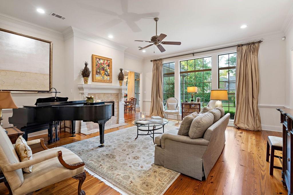 445 PENCARROW Circle