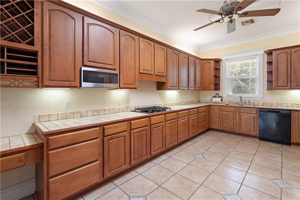 15 BRADY ISLAND Lane