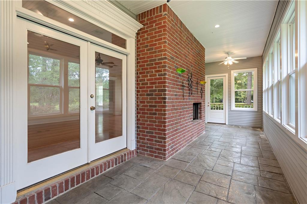 15 BRADY ISLAND Lane