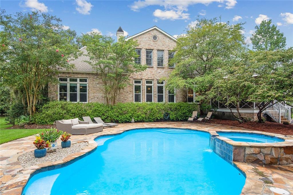 429 SCOTCHPINE Drive