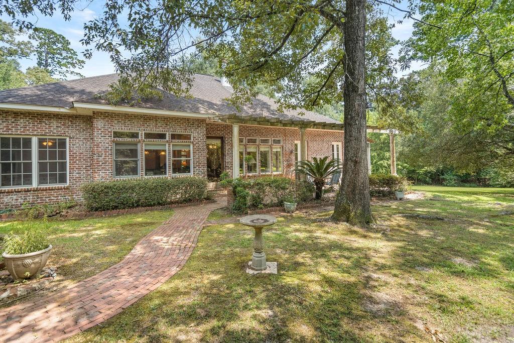 76 RIVERBEND Drive