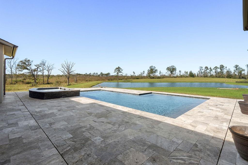 18261 HIGHWAY 10 Highway