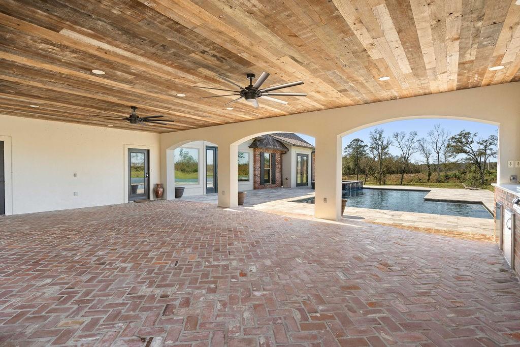 18261 HIGHWAY 10 Highway