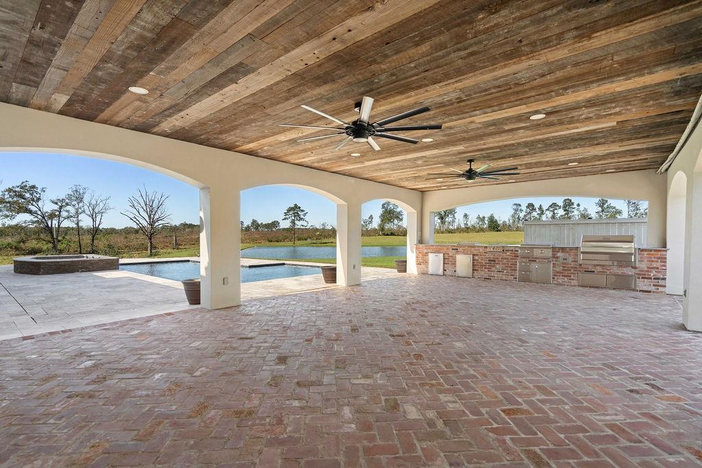 18261 HIGHWAY 10 Highway