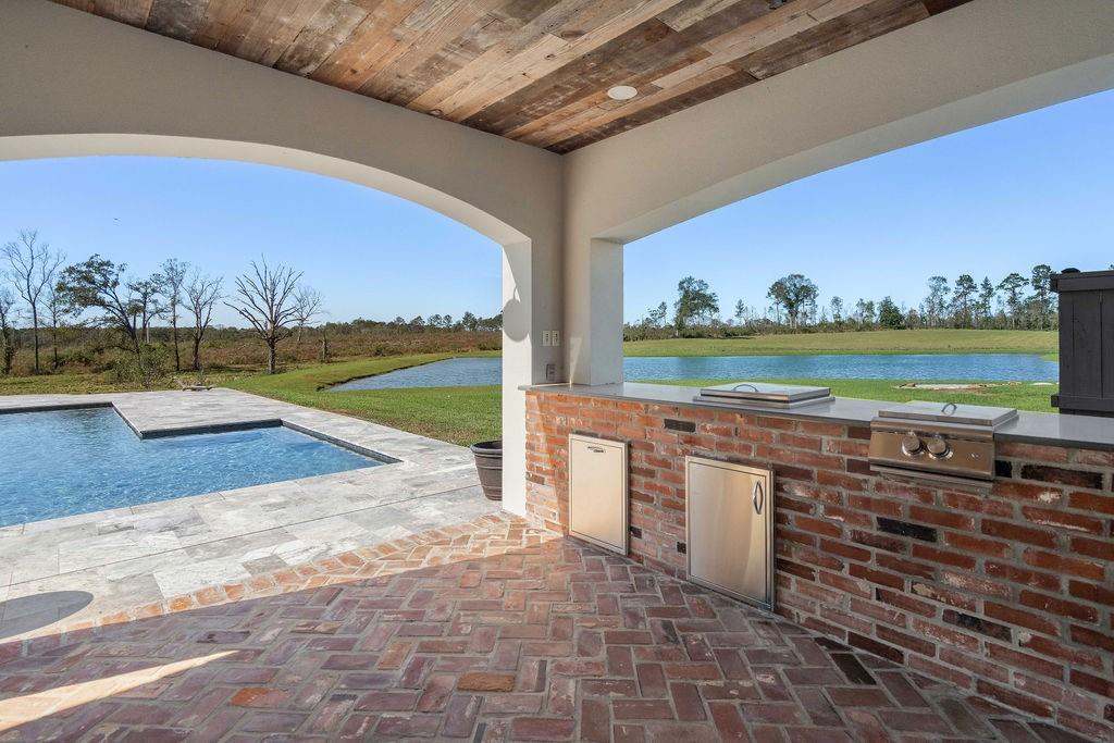 18261 HIGHWAY 10 Highway