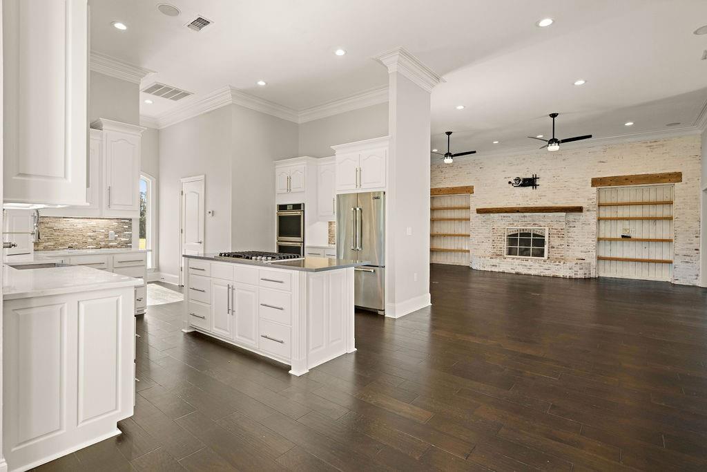 18261 HIGHWAY 10 Highway