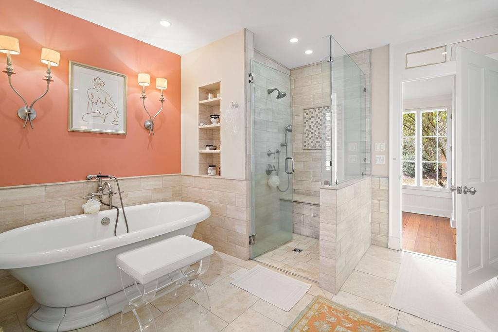 70511 RIVERSIDE Drive