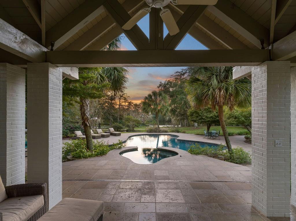 70511 RIVERSIDE Drive