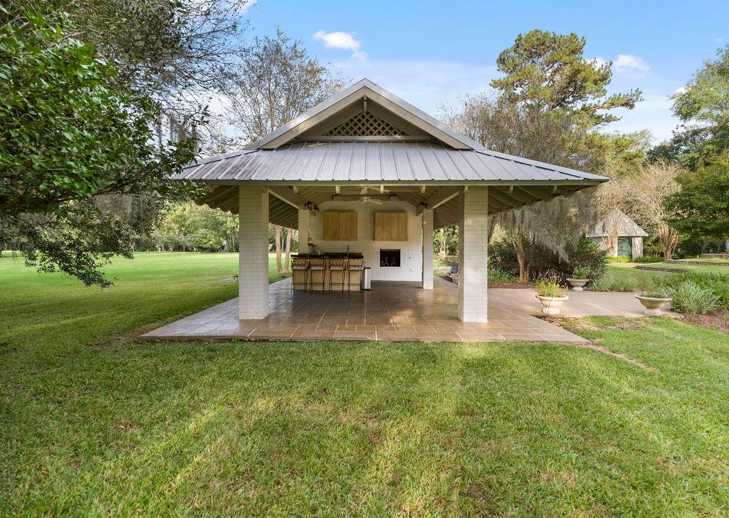 70511 RIVERSIDE Drive