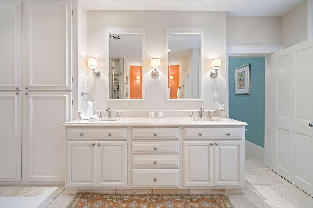 70511 RIVERSIDE Drive