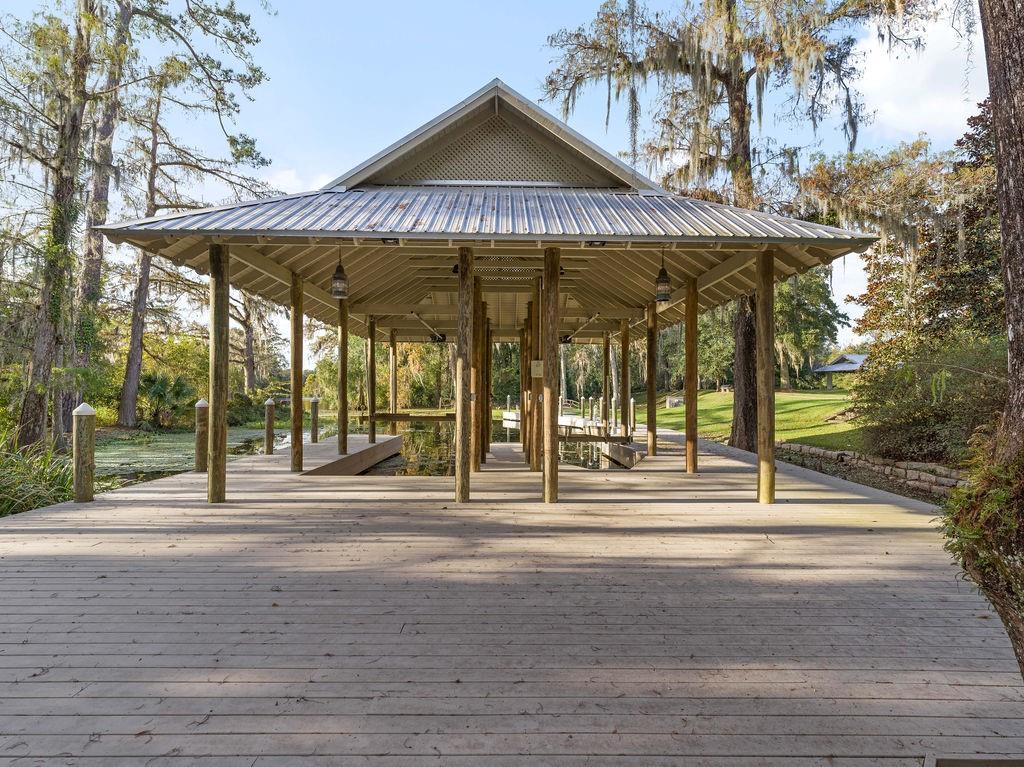 70511 RIVERSIDE Drive