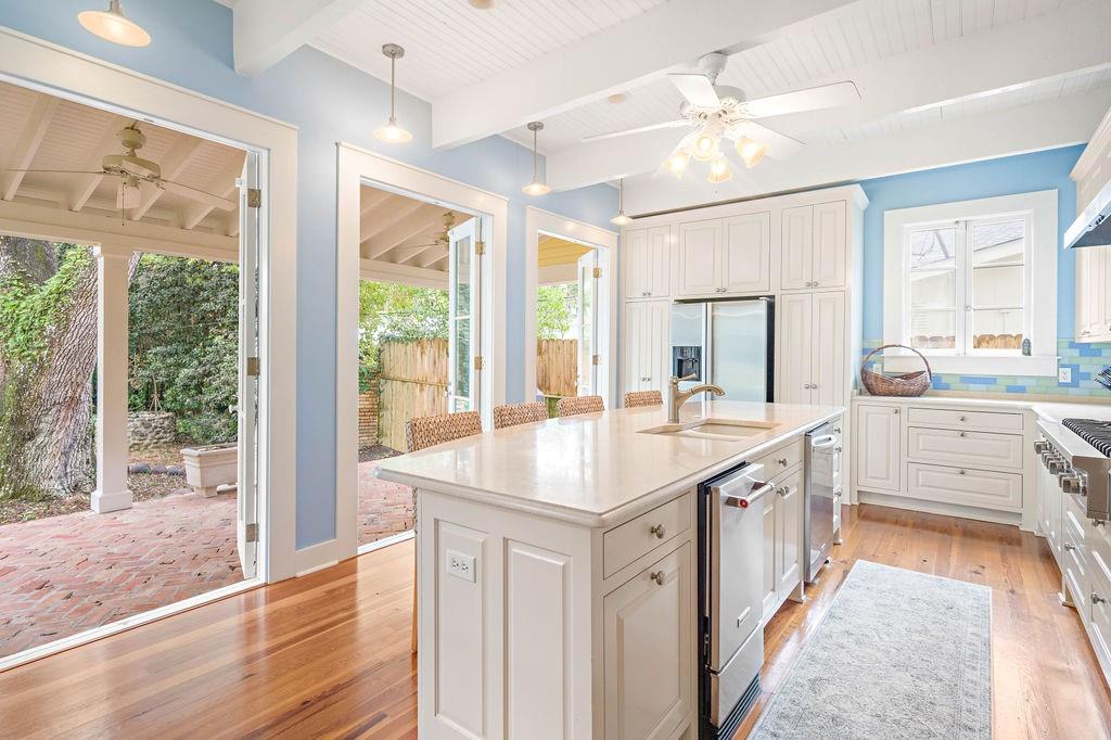 70511 RIVERSIDE Drive