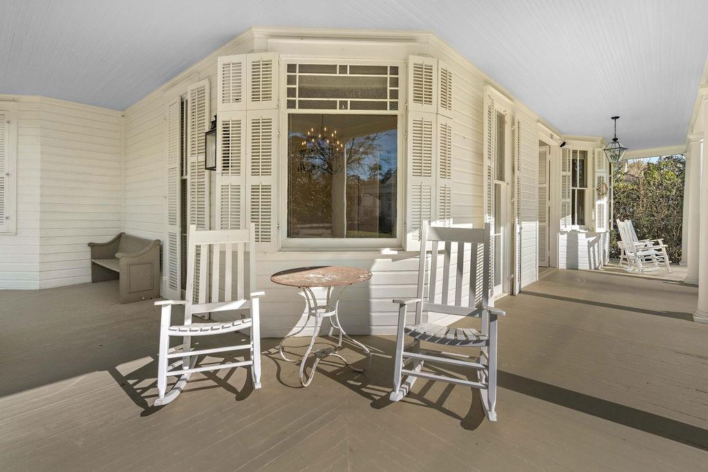 517 S AMERICA Street