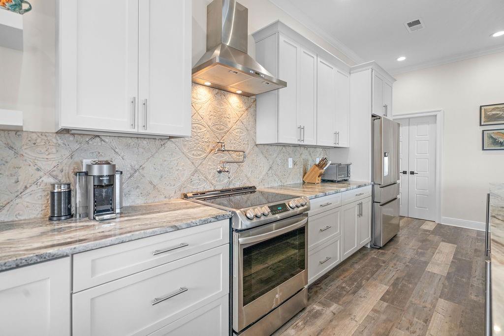 52486 HIGHWAY 90 Highway