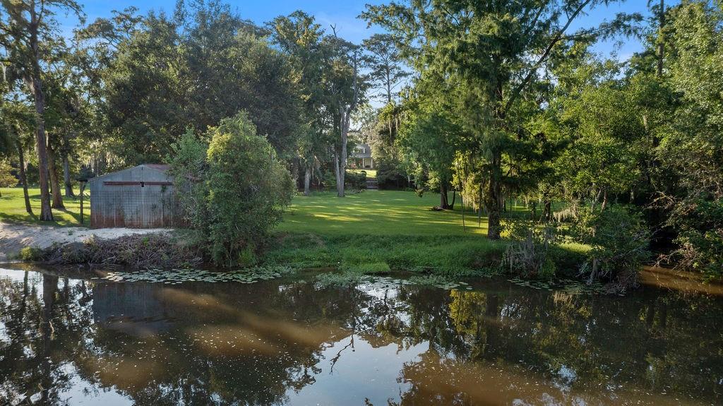 302 S AMERICA Street