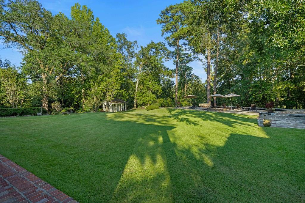 302 S AMERICA Street