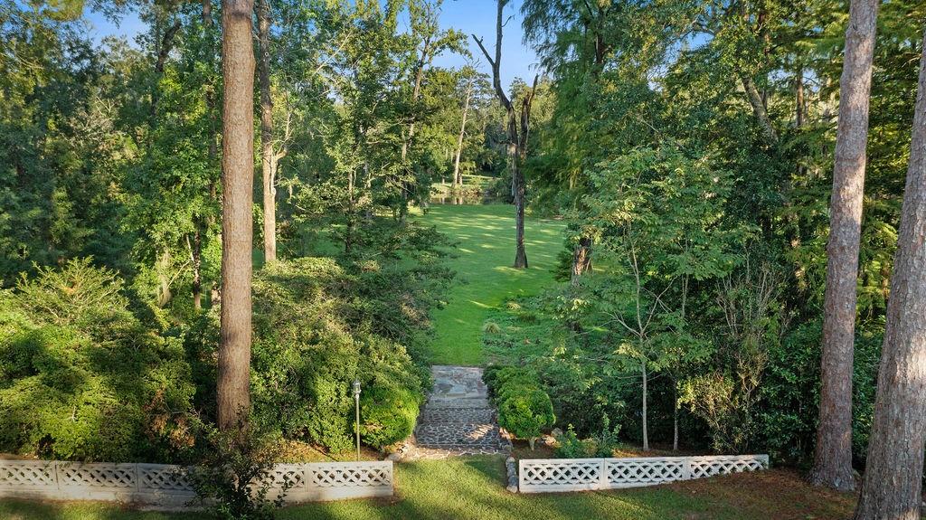 302 S AMERICA Street