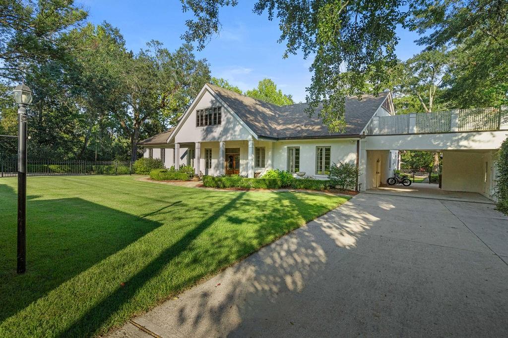 302 S AMERICA Street