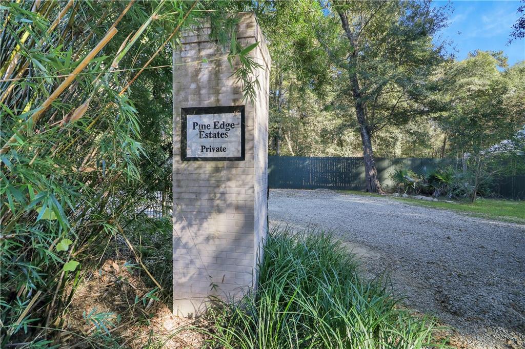 32 PINE EDGE Lane