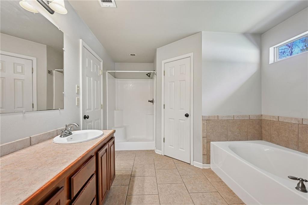 525 PANTHER Drive