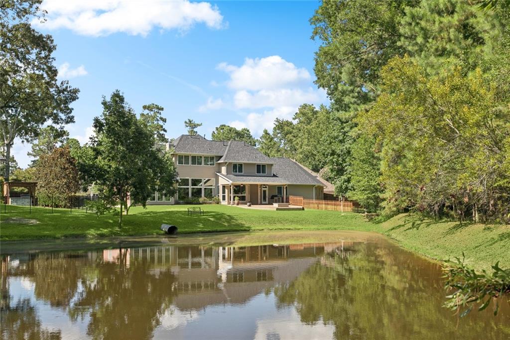 381 STONEHAVEN Drive