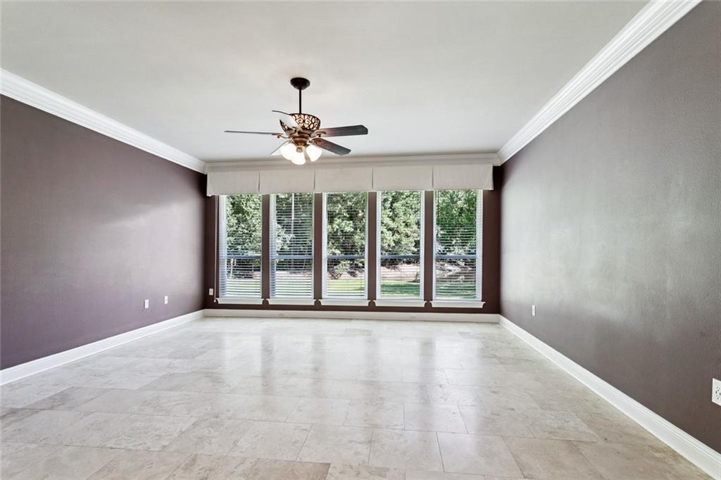 381 STONEHAVEN Drive