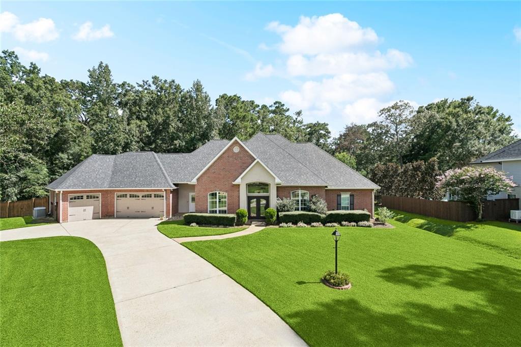 381 STONEHAVEN Drive