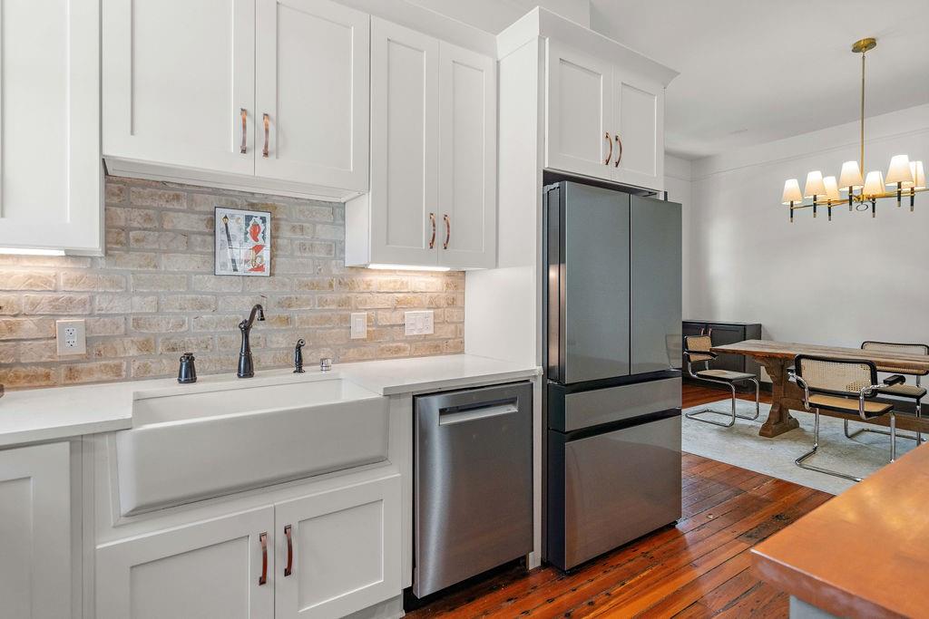 204 W 15TH Avenue