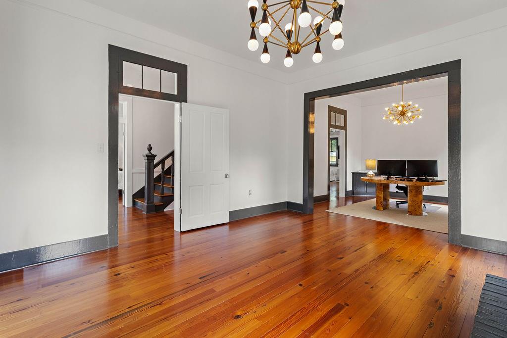 204 W 15TH Avenue