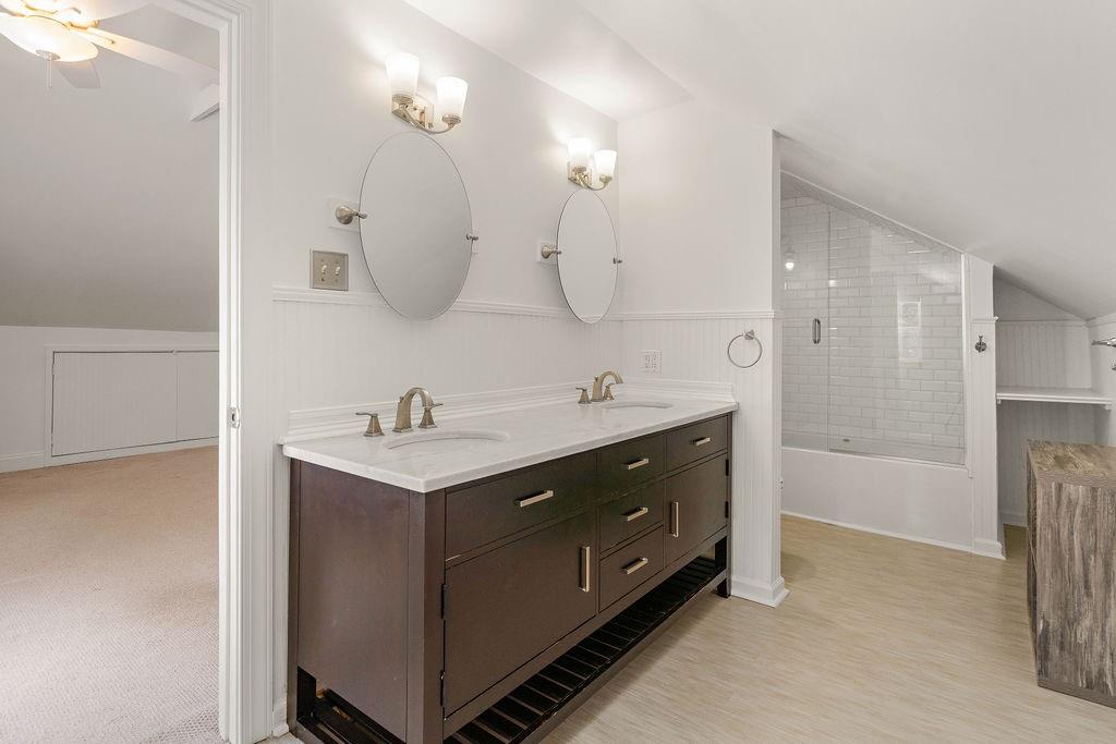 204 W 15TH Avenue